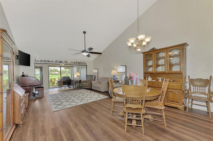 Picture of 4521 Kingsmere Unit 6, Sarasota FL 34235