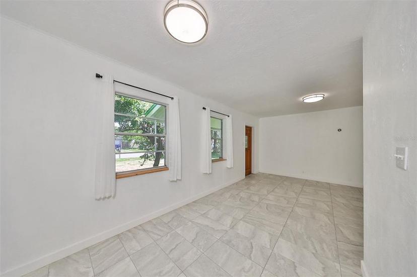 Picture of 3908 W Wallace Avenue, Tampa FL 33611