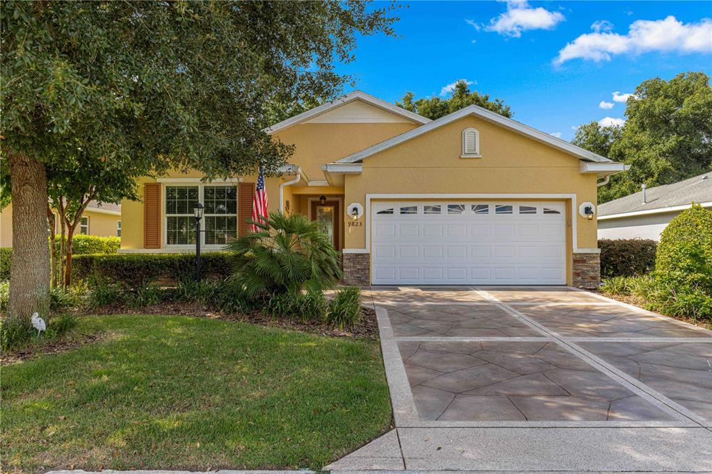 Picture of 9823 SW 95Th Loop, Ocala, FL 34481