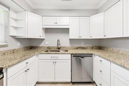 Picture of 6384 Draw Lane Unit 38, Sarasota, FL 34238