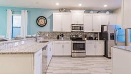 Picture of 1495 Rolling Fairways Drive, Davenport, FL 33896