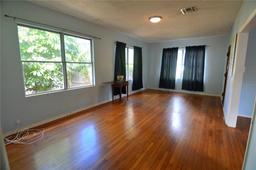 Picture of 14141 11Th Street, Dade City, FL 33525