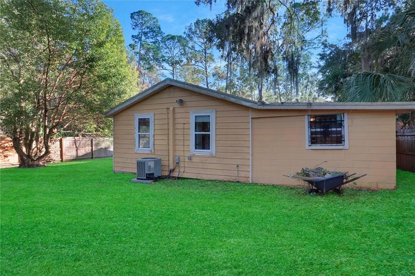 Picture of 1540 SE 4Th Avenue, Gainesville FL 32641
