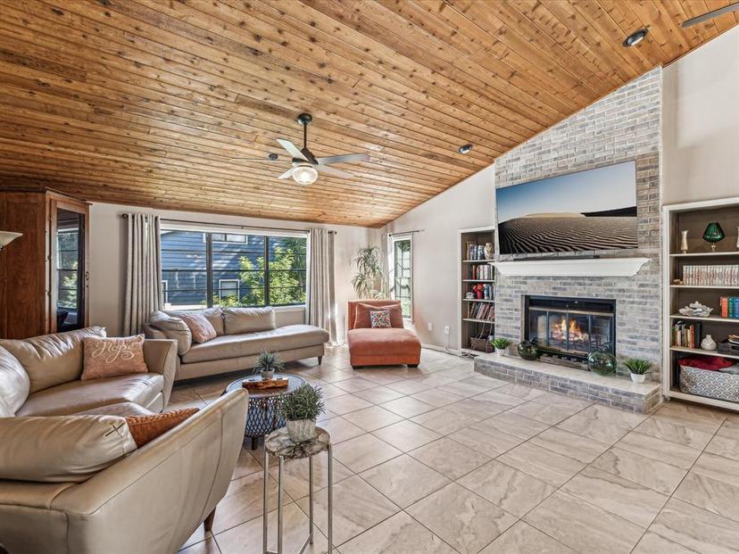 Picture of 3047 Enisglen Drive, Palm Harbor FL 34683