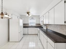 Picture of 3332 Mcmath Drive, Palm Harbor, FL 34684