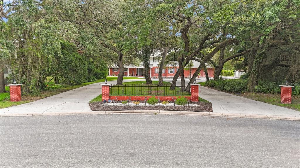 Picture of 8417 Cranes Roost Drive, New Port Richey, FL 34654