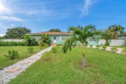 Picture of 800 61St Street N, St Petersburg, FL 33710