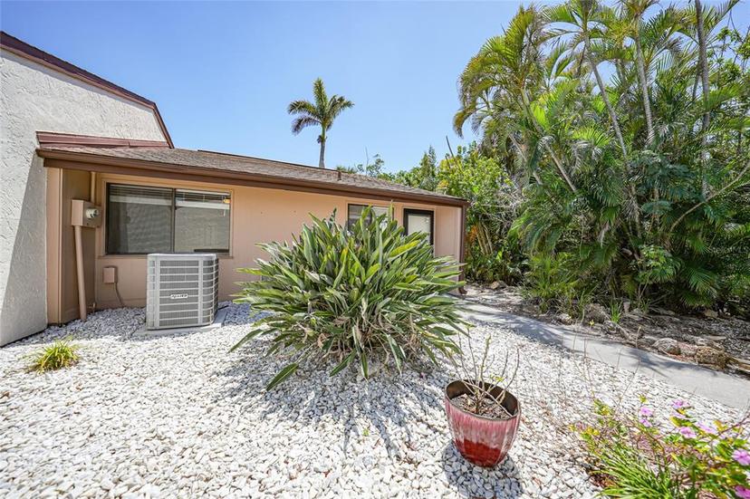 Picture of 1001 W Marion Avenue Unit 14, Punta Gorda FL 33950