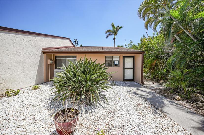 Picture of 1001 W Marion Avenue Unit 14, Punta Gorda FL 33950