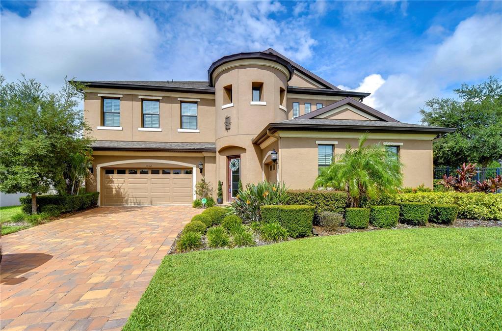 Picture of 2924 Valencia Ridge Street, Valrico, FL 33596