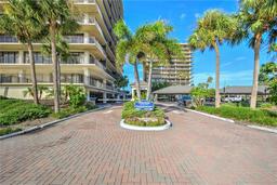 Picture of 7600 Bayshore Drive Unit 606, Treasure Island, FL 33706