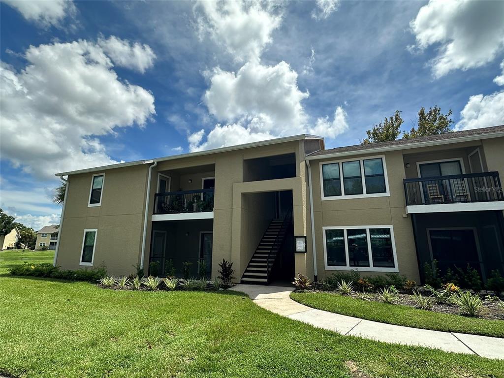 Picture of 4025 Crockers Lake Boulevard Unit 11, Sarasota, FL 34238