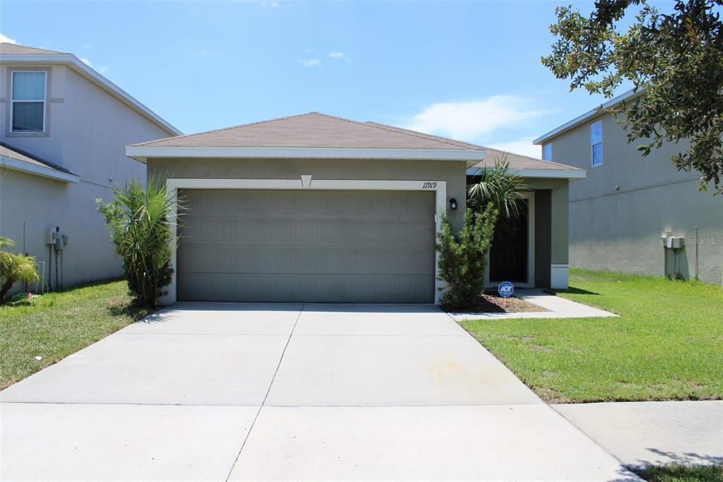 Picture of 11919 Grand Kempston Drive, Gibsonton, FL 33534