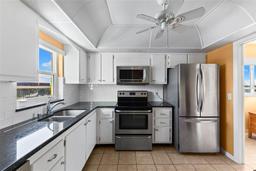 Picture of 4550 Cove Circle Unit 501, St Petersburg, FL 33708