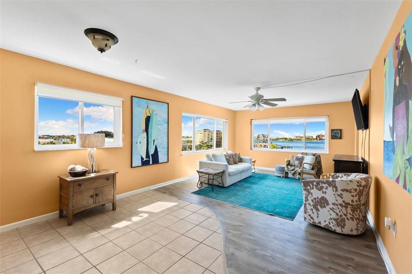 Picture of 4550 Cove Circle Unit 501, St Petersburg FL 33708