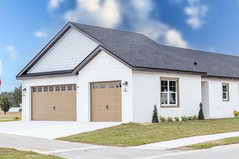 Picture of 10643 Grand Oaks Boulevard, Oxford FL 34484