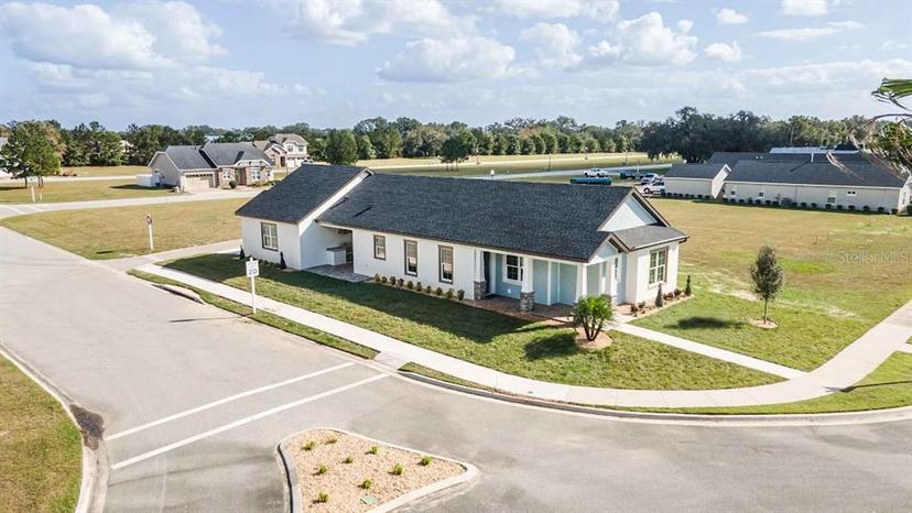 Picture of 10643 Grand Oaks Boulevard, Oxford FL 34484