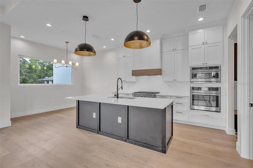 Picture of 1917 S Lakemont Avenue, Winter Park FL 32792
