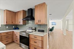 Picture of 92 University Circle, Ormond Beach, FL 32176