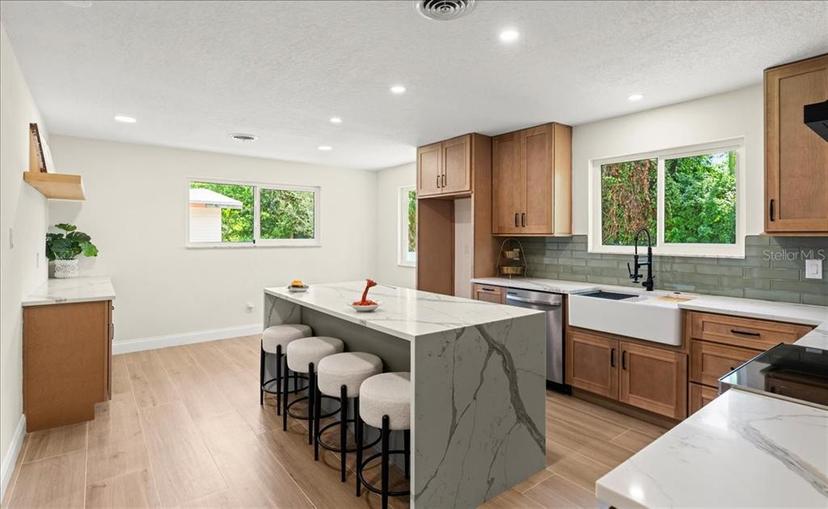 Picture of 92 University Circle, Ormond Beach FL 32176