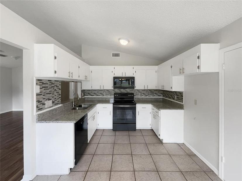 Picture of 213 Deborah Avenue, Leesburg FL 34748
