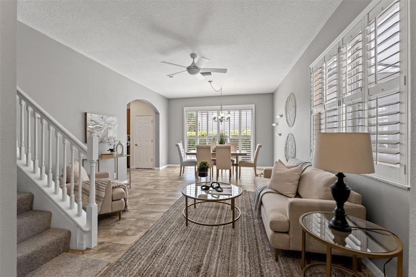 Picture of 1034 Bella Vista Drive Ne, St Petersburg FL 33702