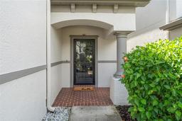 Picture of 1034 Bella Vista Drive Ne, St Petersburg, FL 33702