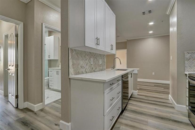 Picture of 5000 Culbreath Key Way Unit 4-306, Tampa FL 33611