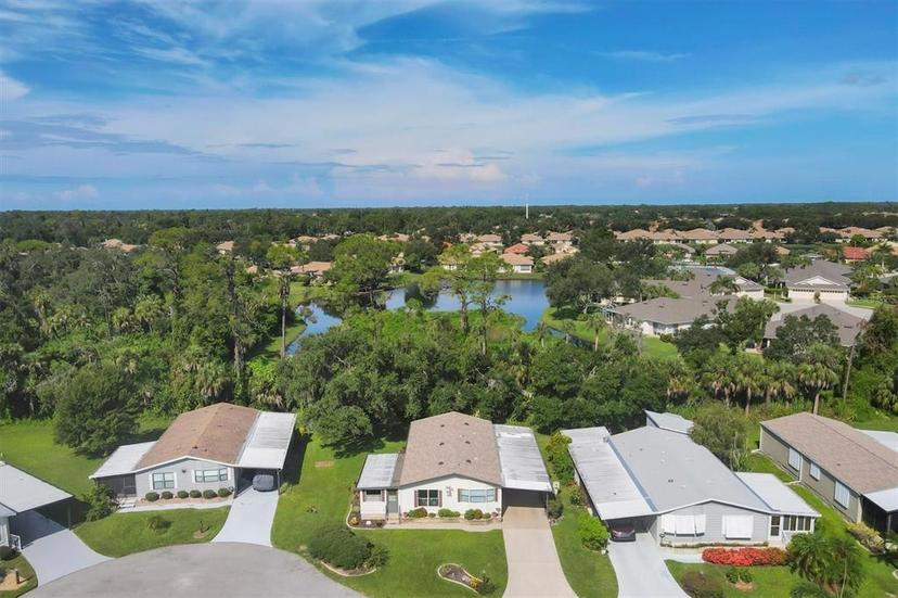 Picture of 816 Manchester Court, Englewood FL 34223