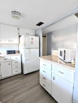 Picture of 5933 17Th Street W Unit A24, Bradenton, FL 34207