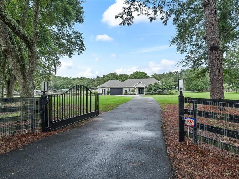 Picture of 1620 NW 73Rd Terrace, Ocala FL 34482