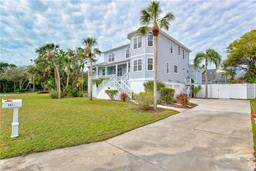 Picture of 3811 Bayside Circle, Bradenton, FL 34210