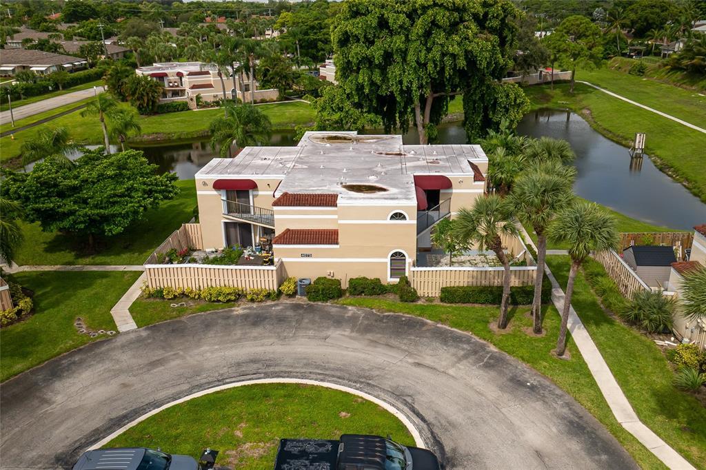 Picture of 4075 Village Drive Unit B, Delray Beach, FL 33445
