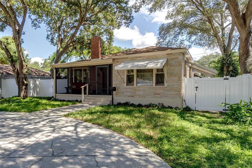 Picture of 6635 Stewart Avenue N, St Petersburg FL 33702