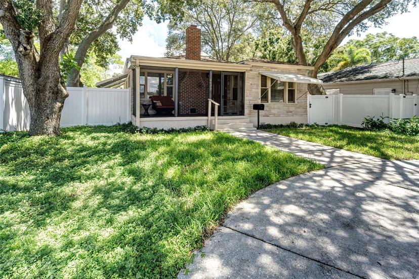 Picture of 6635 Stewart Avenue N, St Petersburg FL 33702