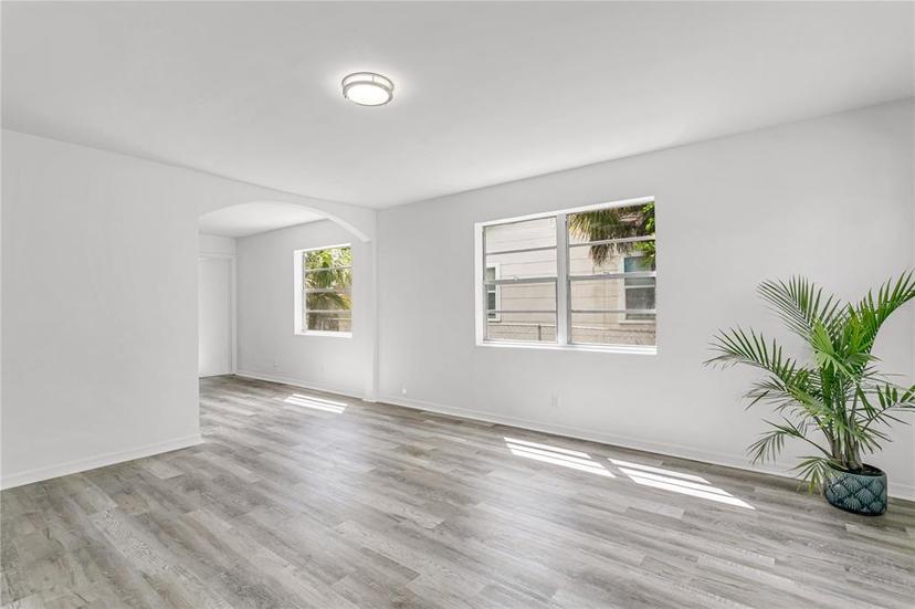 Picture of 4048 3Rd Avenue S, St Petersburg FL 33711