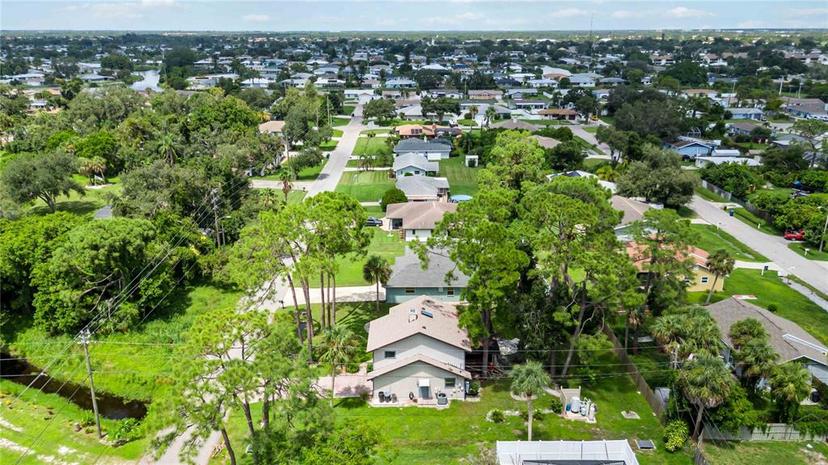Picture of 2631 Fiesta Drive, Venice FL 34293