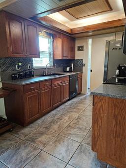 Picture of 2631 Fiesta Drive, Venice, FL 34293