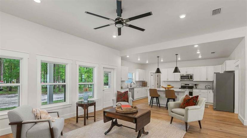 Picture of 6377 Fox Hollow Court, Hampton FL 32044