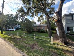 Picture of 3305 W Oakellar Avenue, Tampa, FL 33611