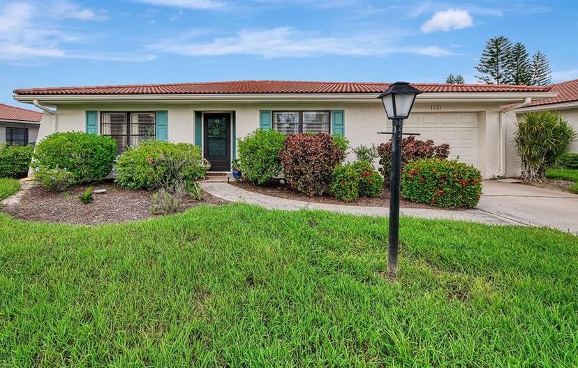 Picture of 5103 Greencroft Road Unit 24, Sarasota FL 34235
