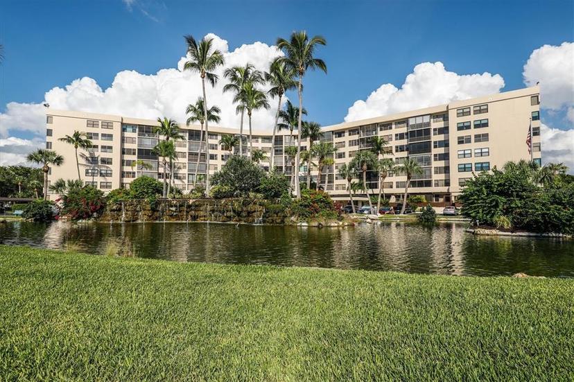 Picture of 5855 Midnight Pass Road Unit 420, Sarasota FL 34242