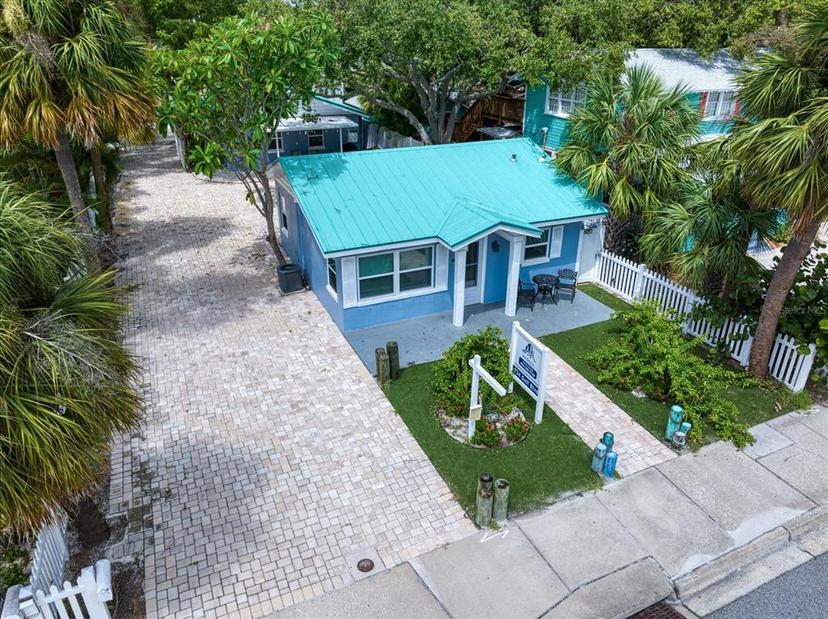 Picture of 724 Gulf Boulevard Unit A & B, Indian Rocks Beach FL 33785