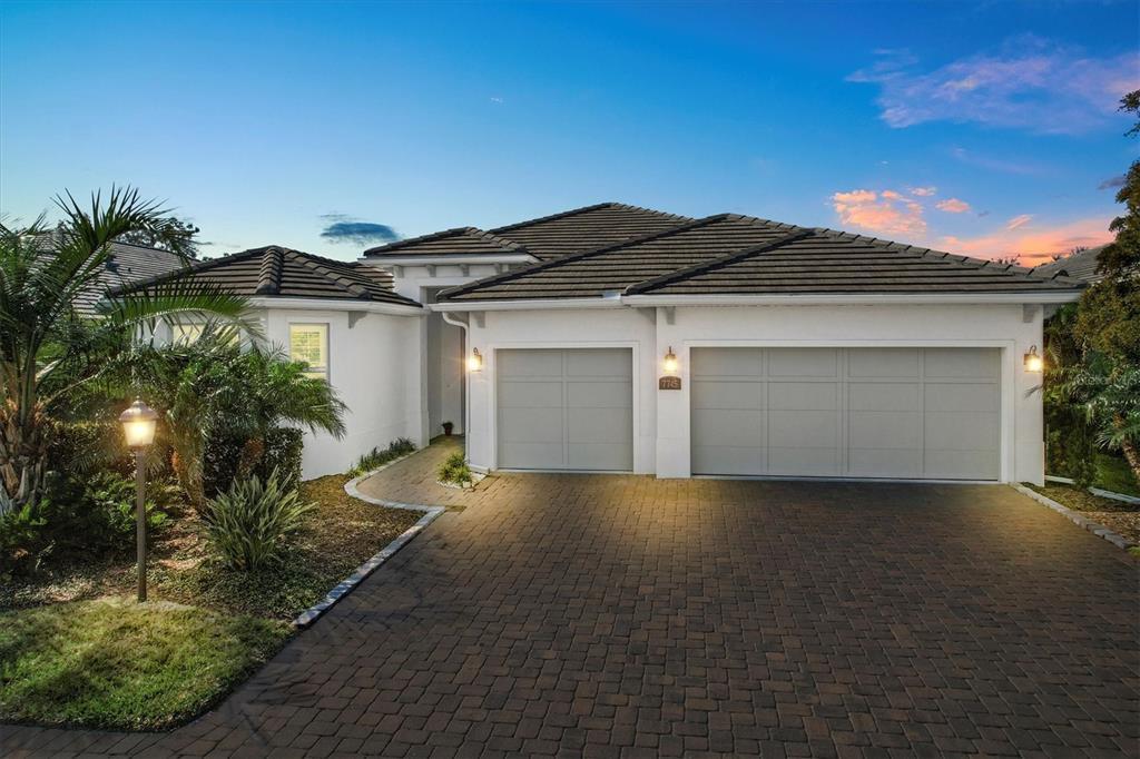 Picture of 7745 Sandhill Lake Drive, Sarasota, FL 34241