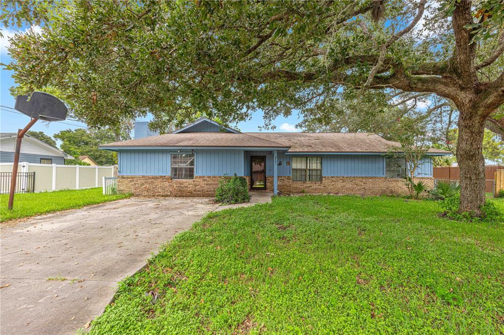 Picture of 5721 SE 22Nd Place, Ocala, FL 34480