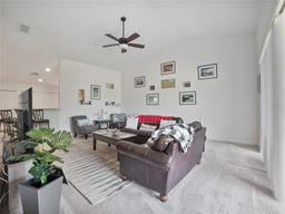 Picture of 8311 Foster Dr, Davenport, FL 33896