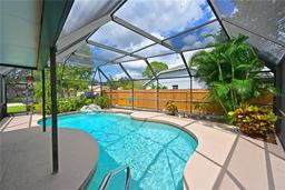 Picture of 6933 9Th Court E, Sarasota, FL 34243