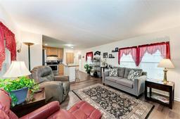 Picture of 131 Capri Drive Unit 131, Palmetto, FL 34221