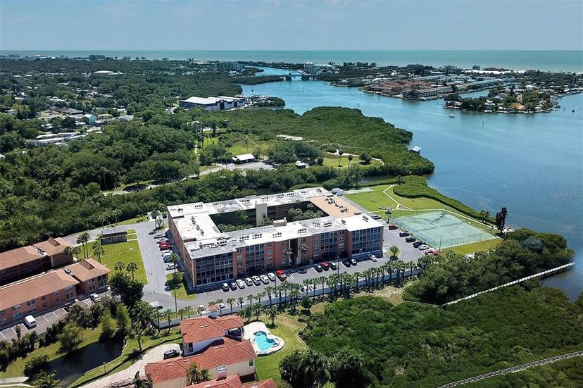 Picture of 12760 Indian Rocks Road Unit 1004, Largo FL 33774