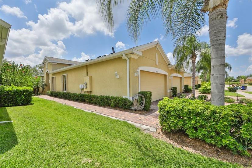 Picture of 806 Chipper Drive, Sun City Center FL 33573